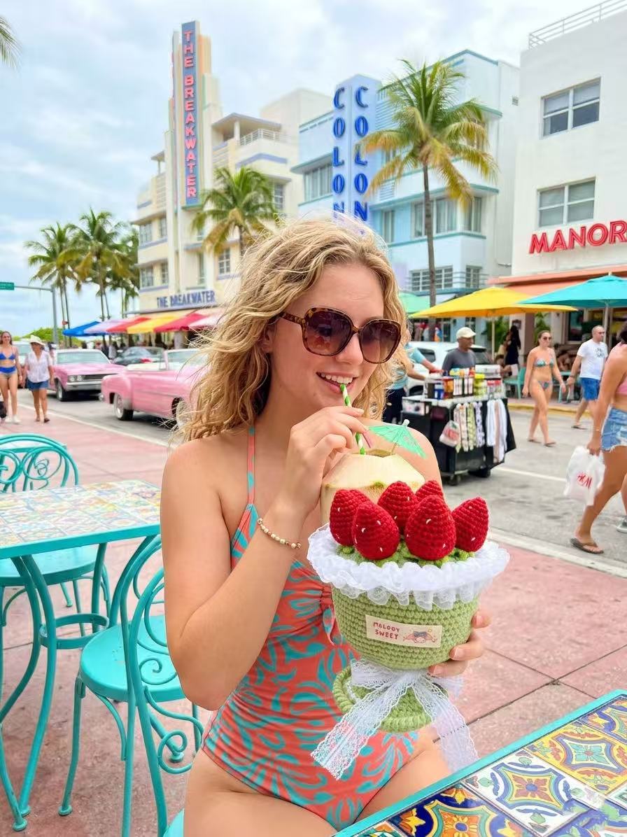 Handmade Crochet Strawberry Bouquet in Pot, Amigurumi Potted Plant, Mother's Day Gift, Cute Desk Decor, Anniversary Gift, Knitted Flower